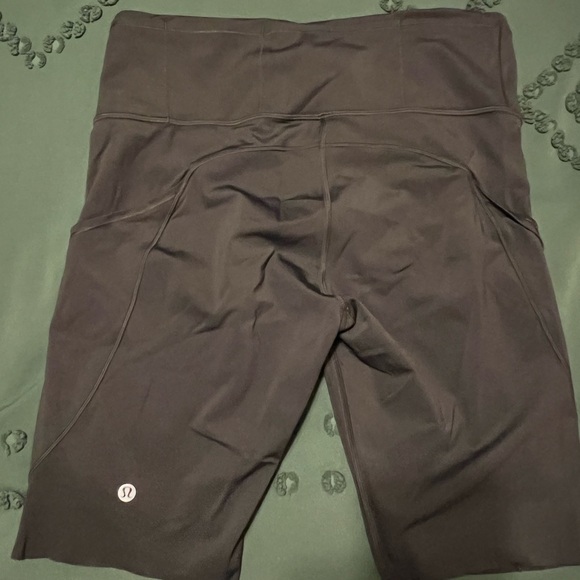 Lululemon x Peloton fast & free high rise Biker Shorts - Picture 3 of 4